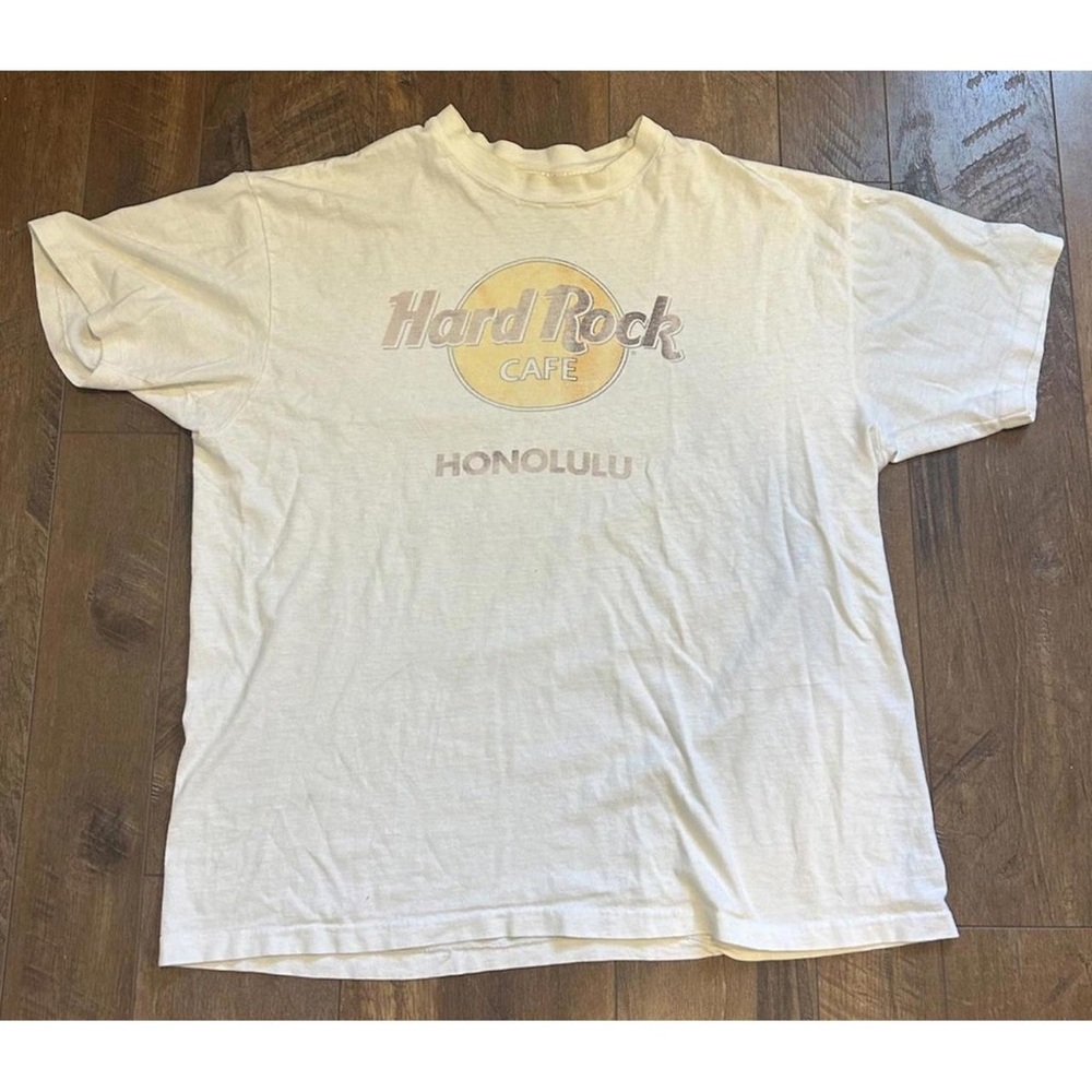 Hard Rock Cafe White Tee with Honolulu Design